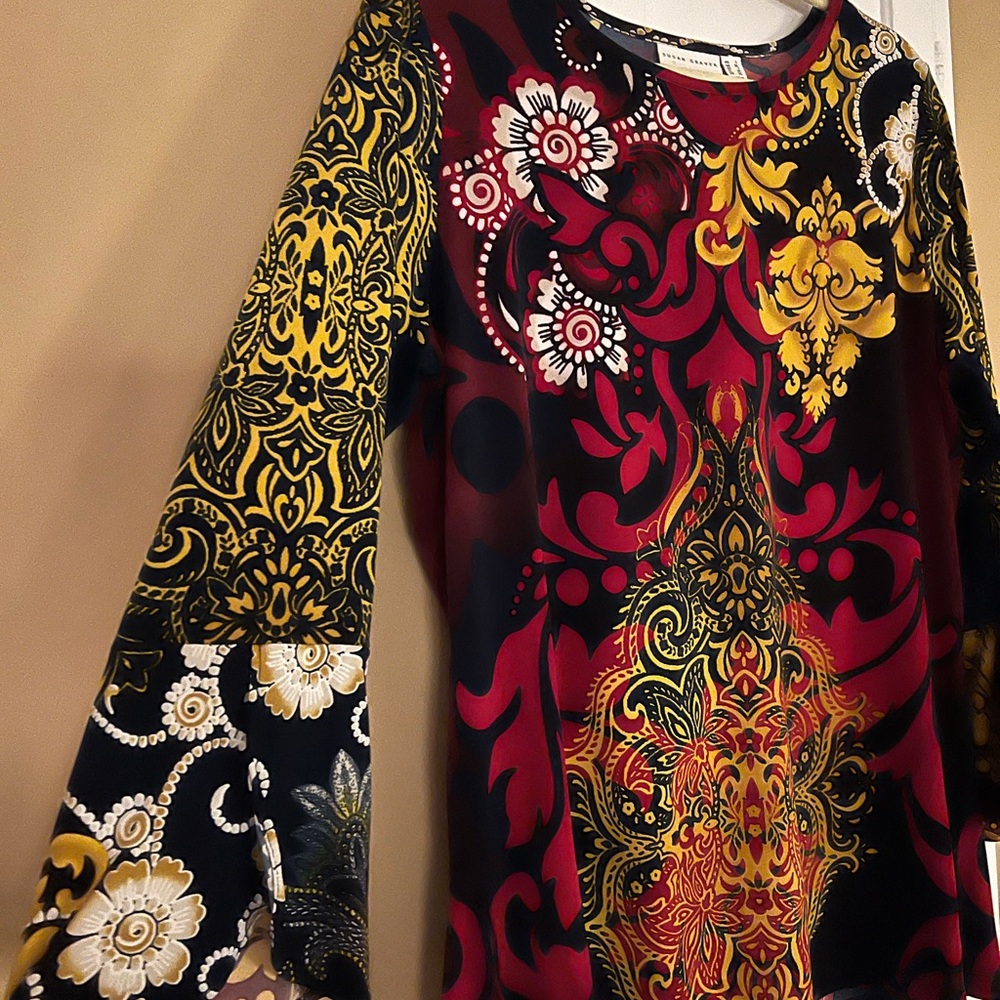 Susan Graver Liquid Knit Red and Gold Print Tunic